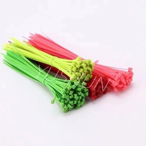 Des liens en plastique de câble en nylon auto-verrouillable durable - OEM - Disponible en blanc ou noir