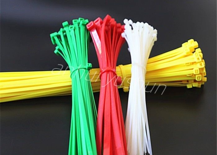 600 mm Cable en nylon auto-verrouillable Des attaches en plastique Plage de température de -40°C à 85°C 100 pièces par sac
