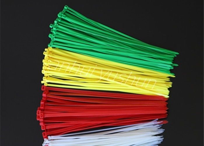 600 mm Cable en nylon auto-verrouillable Des attaches en plastique Plage de température de -40°C à 85°C 100 pièces par sac