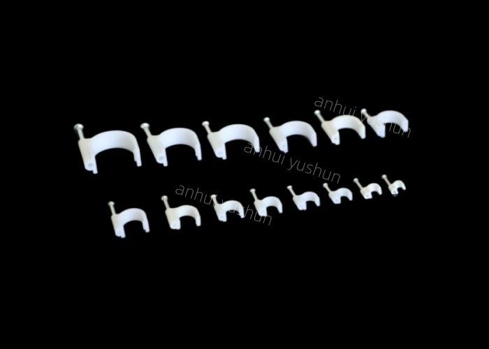 Clips de câbles en plastique de haute durabilité 4 mm - 25 mm pour la gestion de câbles intérieurs / extérieurs