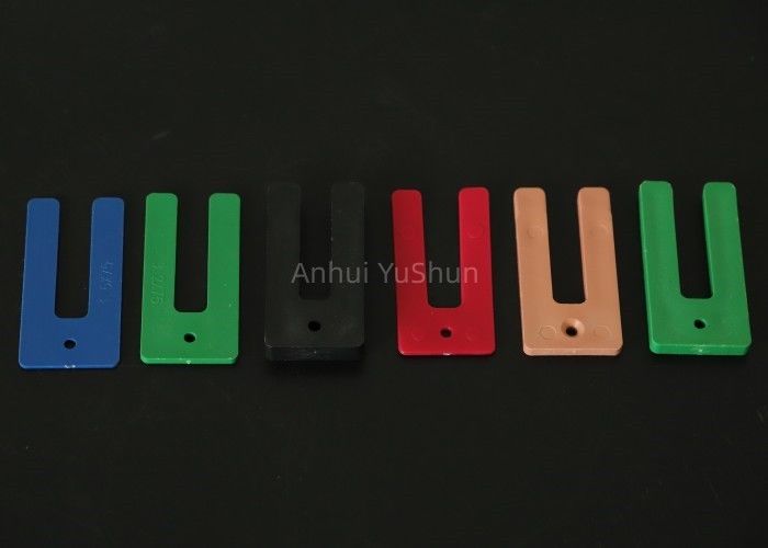 3.2MM U forment les emballeurs en fer à cheval de plastique de Shim Tile Spacers Window Frame pour le plancher en céramique de mur