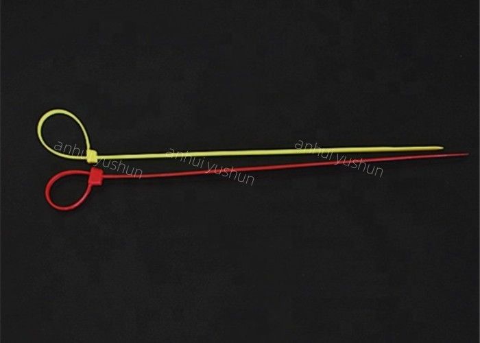 Gestion des fils avec des câbles en nylon auto-verrouillable à haute résistance