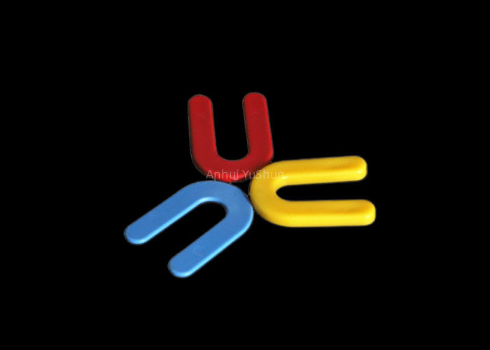 1Installateurs en plastique pour fenêtres de 0,5 mm - surface lisse pour une installation facile et efficace
