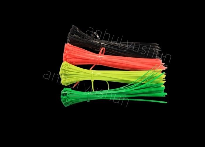 Individu UV d'OEM fermant à clef la résistance multi 15mm en nylon 1200mm de couleur de serres-câble