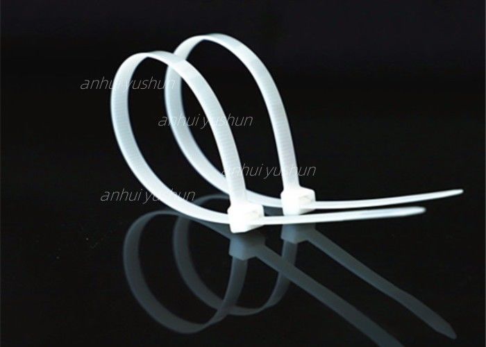 Cable en nylon auto-verrouillable blanc ou noir Liens en plastique avec une résistance à la traction de 18 lbs