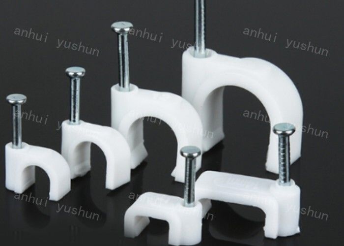 longévité élevée de 10mm et colliers de câble en plastique de clou flexible en plastique autour des colliers de câble réglable