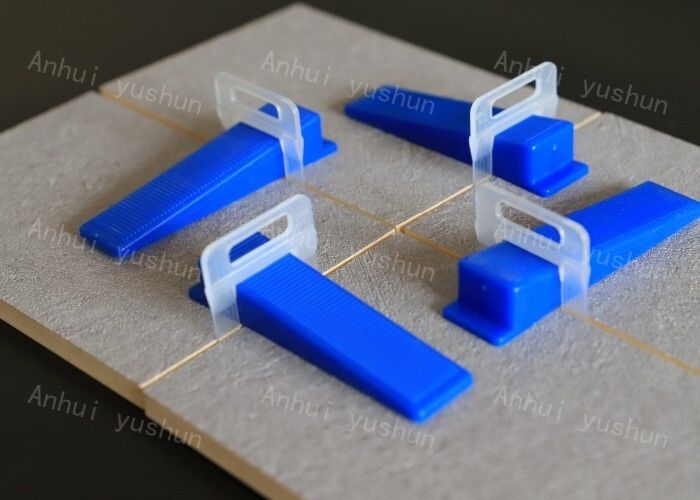 L'école nivelant des outils de cale d'accessoires de système de tuile toutes les couleurs emploient pour l'installation de plancher