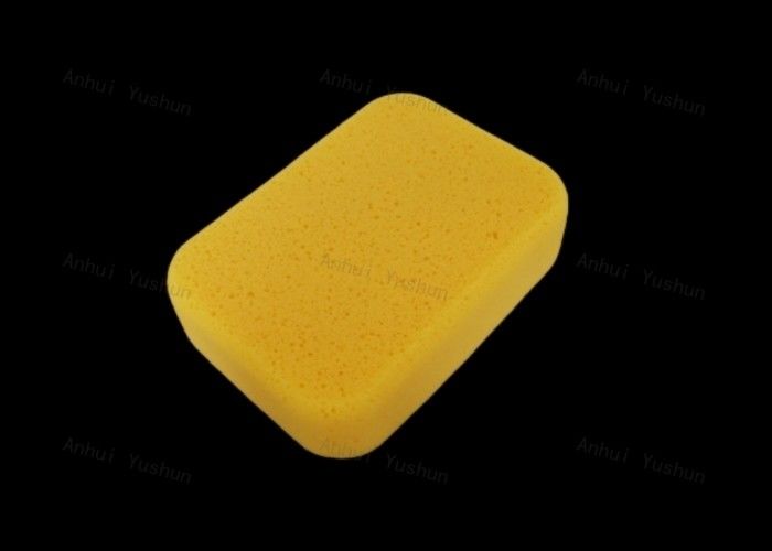 Éponge de taille moyenne pour le nettoyage et l'essuyage des éponges de couleur jaune
